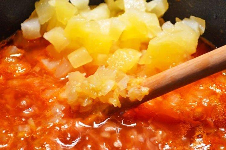 Кисло-сладкий соус из ананаса