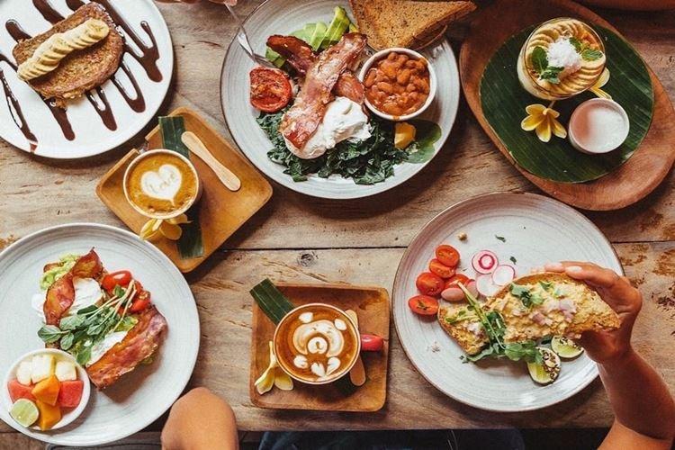 Завтрак на каждый день: 20 рецептов вкусно, просто и недорого