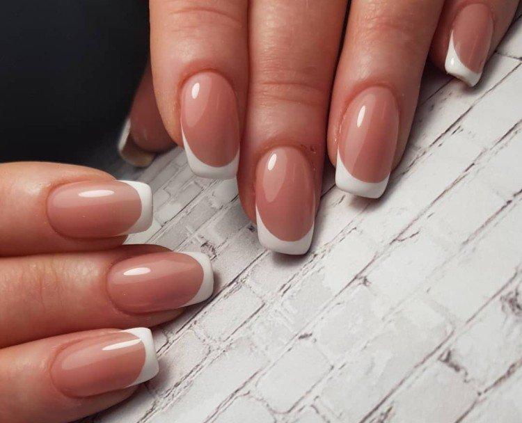 Классический белый френч