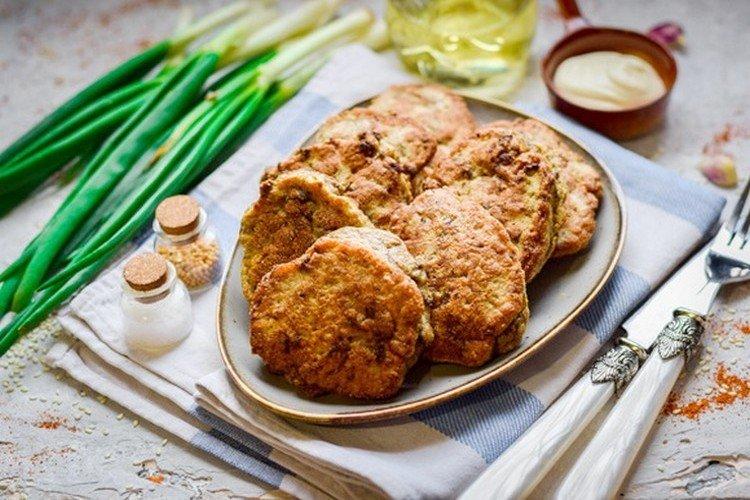 Котлеты из говяжьей печени с рисом