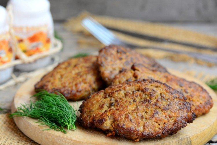 Печеночные котлеты с куриным филе