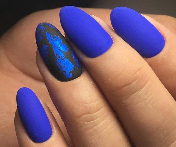 Синий маникюр - фото и идеи