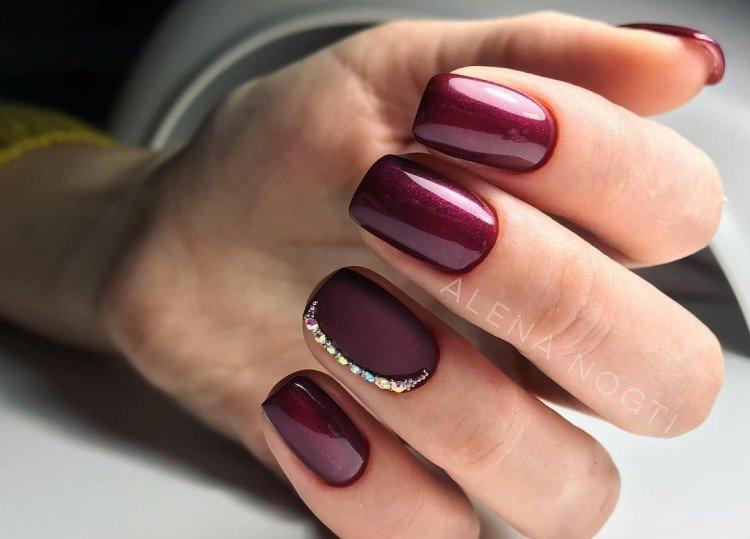 Бордовый маникюр - фото и идеи