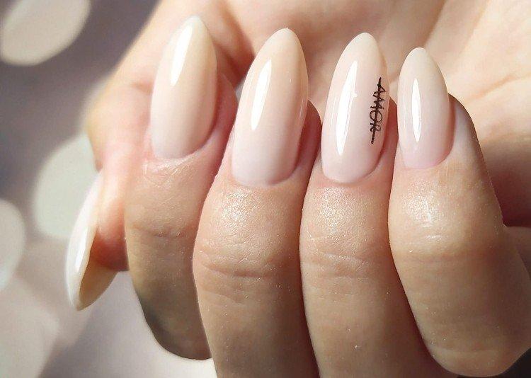 Молочный маникюр - фото и идеи