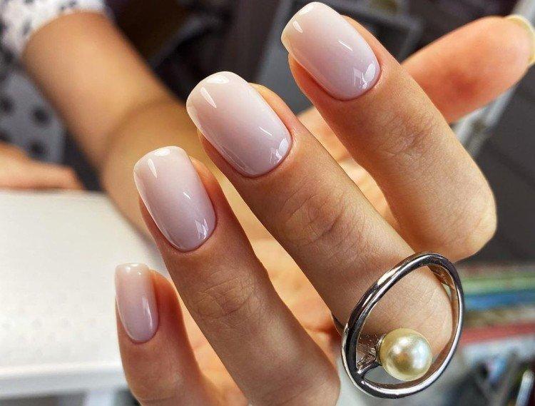 Молочный маникюр - фото и идеи