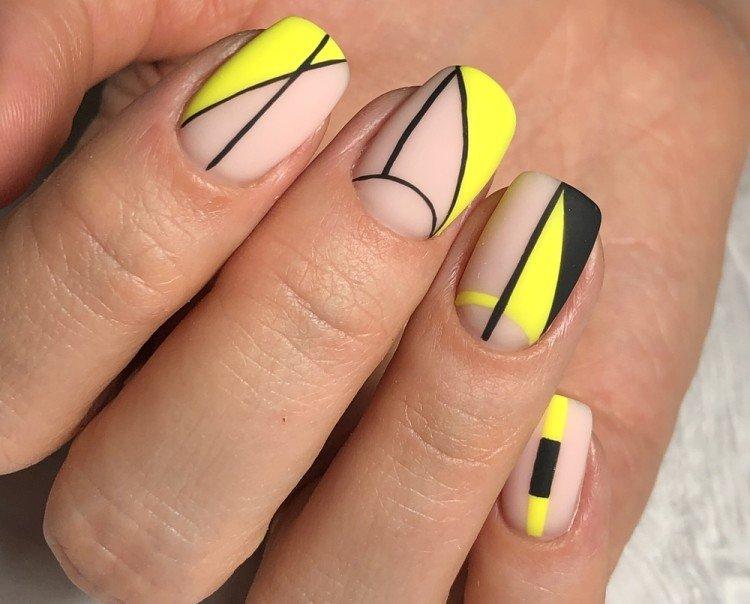 Диагональный маникюр на квадратные ногти
