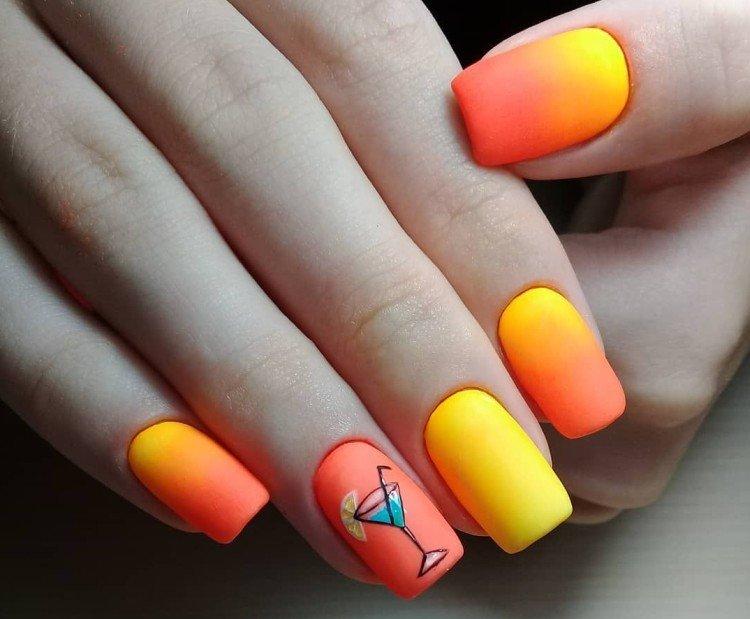Маникюр на квадратные ногти 2021 - фото и идеи