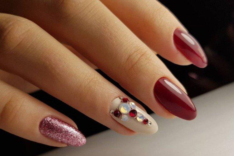 Маникюр с блестками - фото и идеи