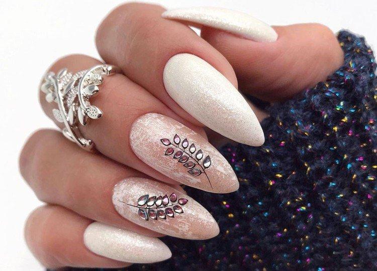 Маникюр с блестками - фото и идеи