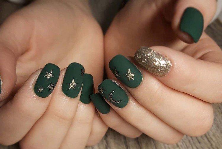 Темный маникюр - фото и идеи