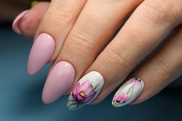 Светлый маникюр - фото и идеи