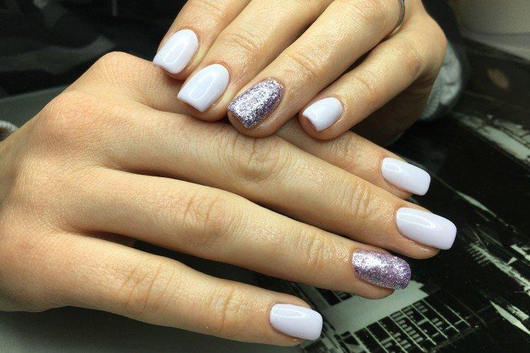 Светлый маникюр - фото и идеи
