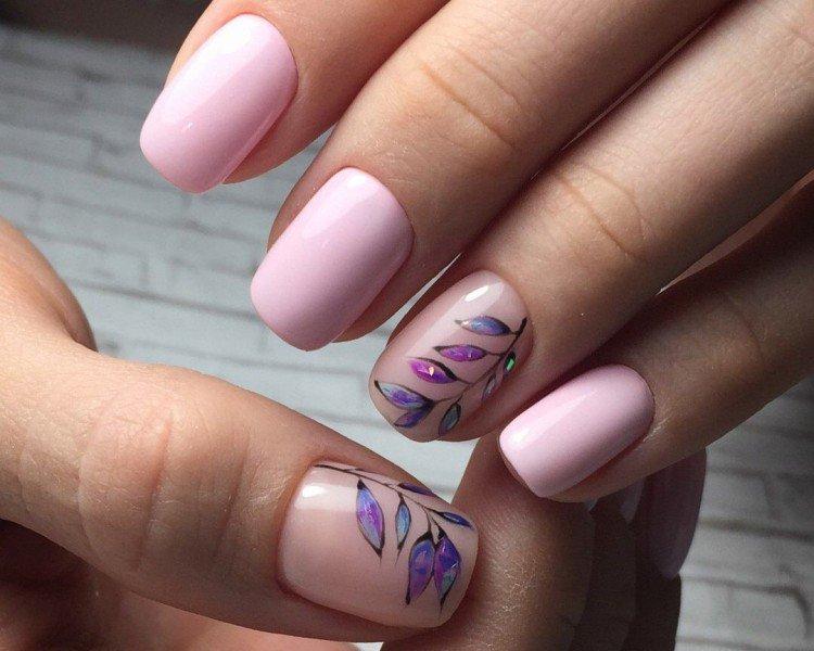 Светлый маникюр - фото и идеи