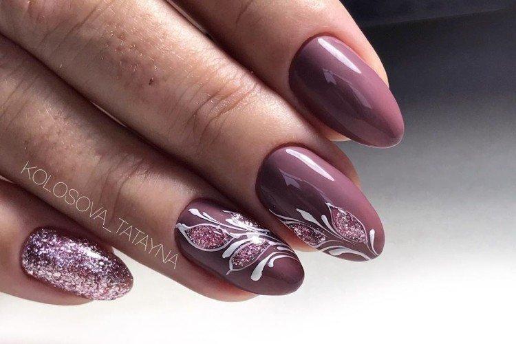 Белые рисунки на ногтях