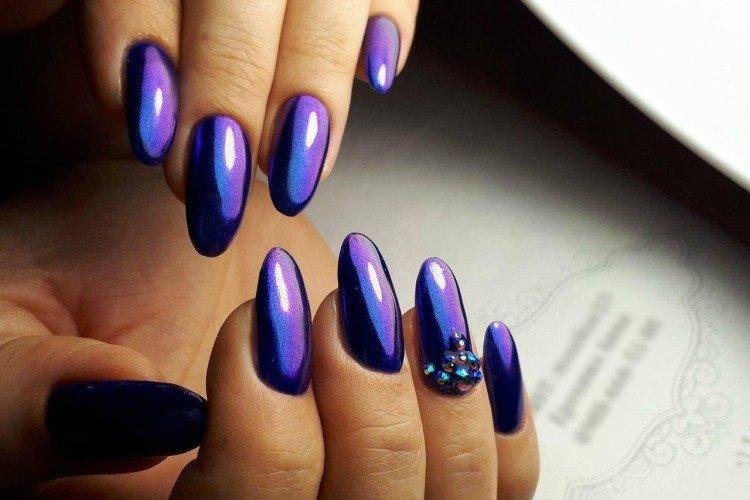 Темный дизайн ногтей