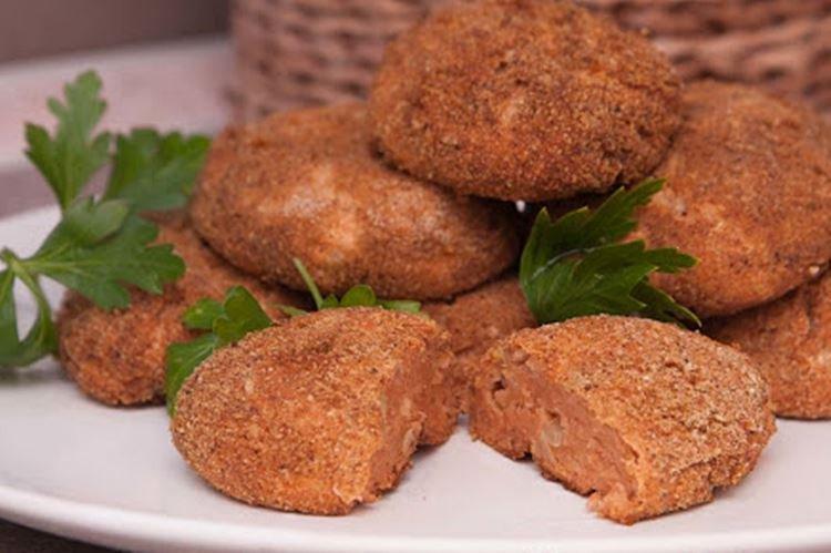 Рыбные котлеты из лосося