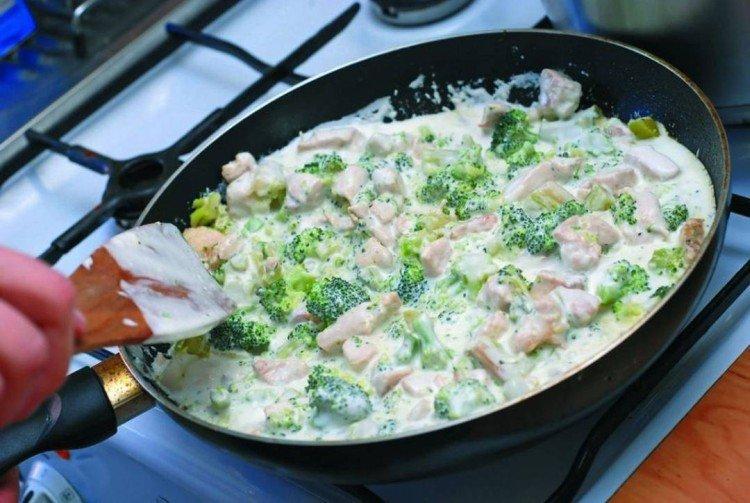 Тушеные овощи в сметане