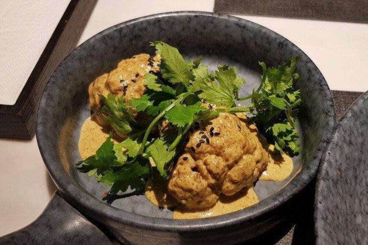 Цветная капуста в соусе карри