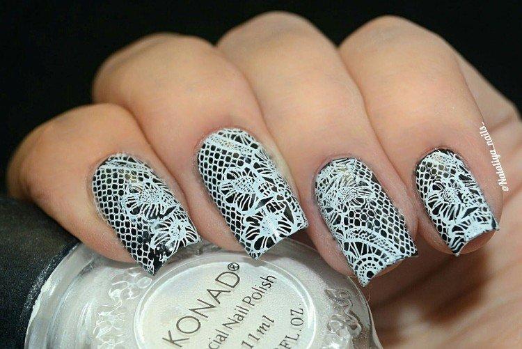 Маникюр со стемпингом