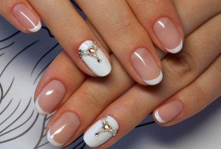 Французский маникюр