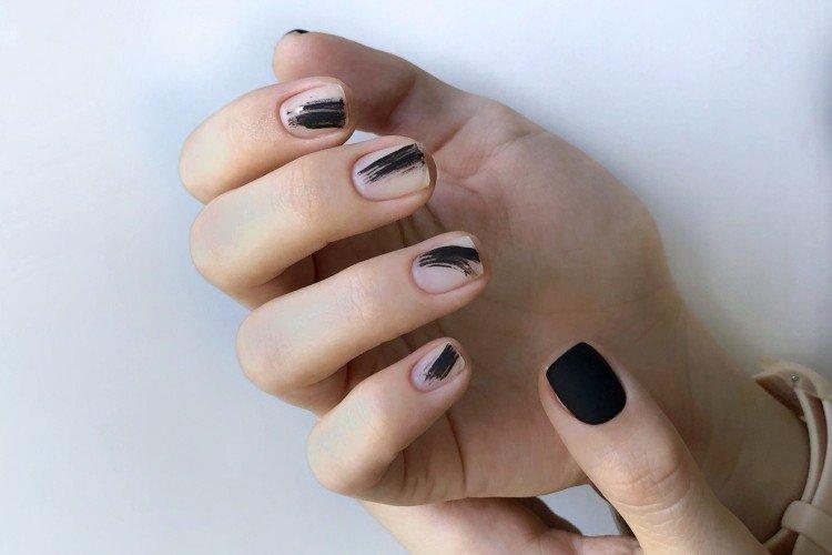 Актуальный маникюр на короткие ногти