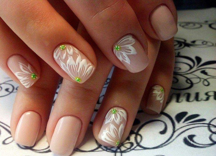 Цветочные и растительные мотивы