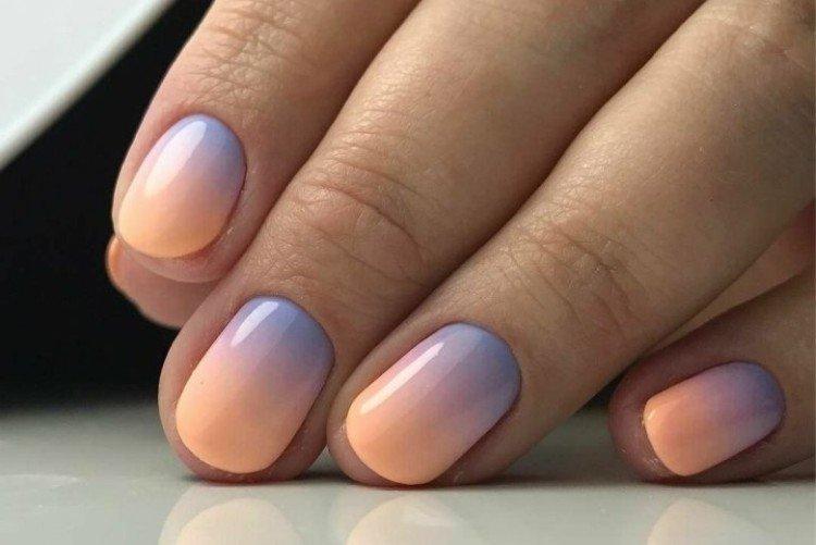 Градиентный маникюр на короткие ногти