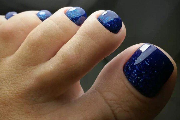 Педикюр с шиммером