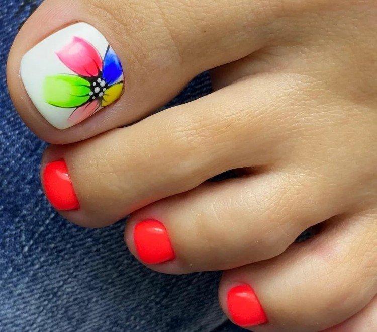 Педикюр 2021 - фото и идеи