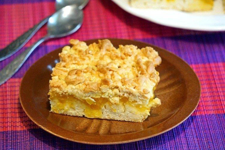 Песочный пирог с творогом и лимоном