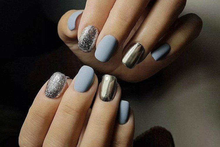Серый маникюр со стальным отливом