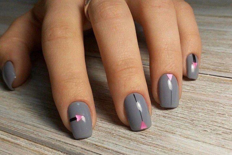 Серый маникюр 2021