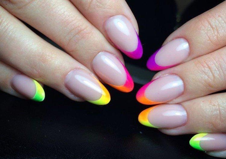 Разноцветный молодежный френч