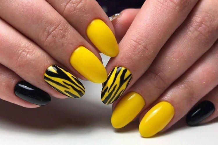 Черно-желтый маникюр