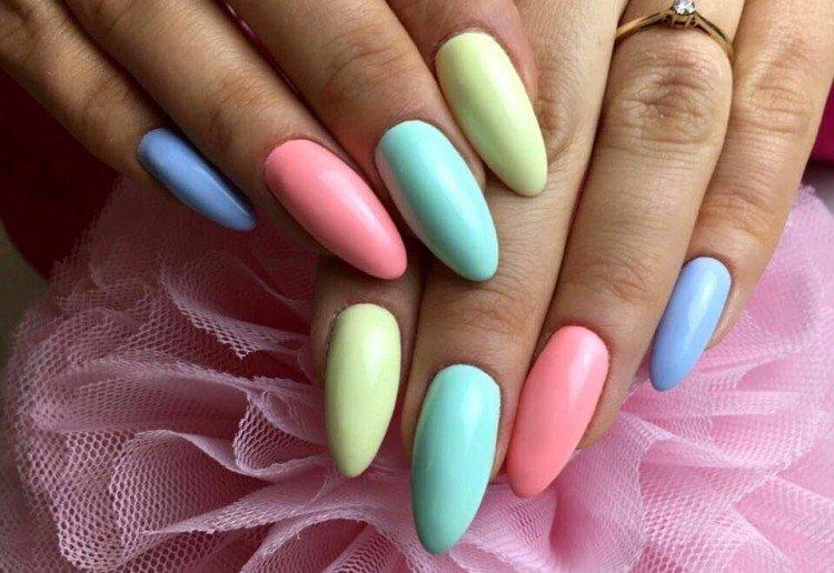 Разноцветный маникюр