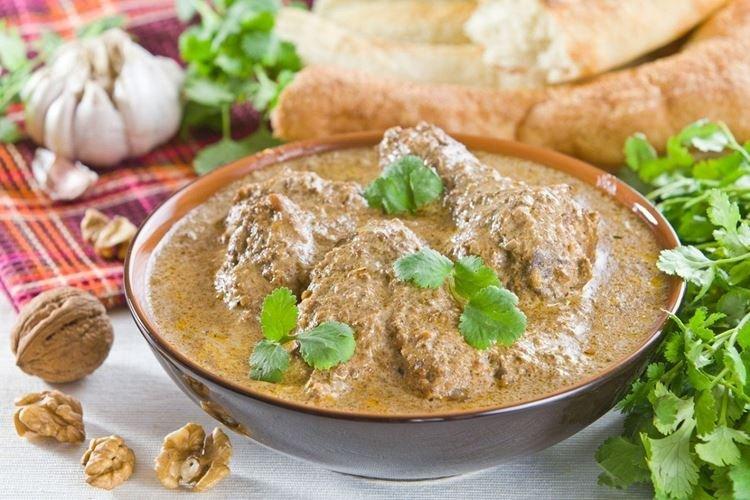 Сациви по-грузински с паприкой