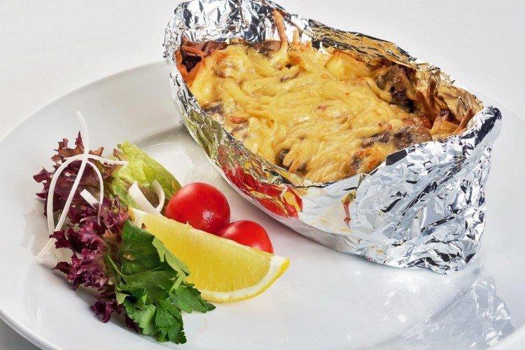 Запеченная рыба под сыром