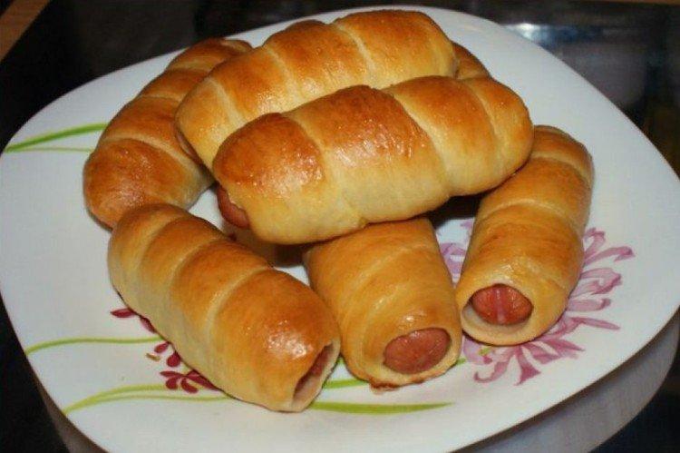 Сосиски в тесте на майонезе