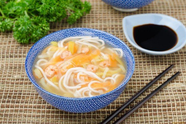 Суп с вермишелью и креветками