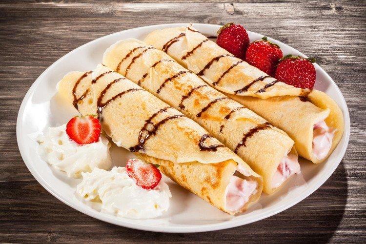 С клубникой