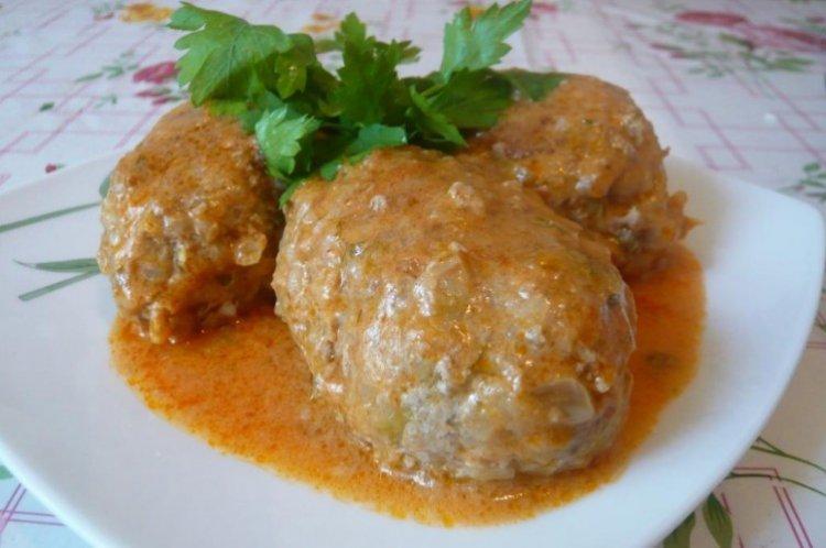 Ленивые голубцы с капустой, фаршем и гречкой