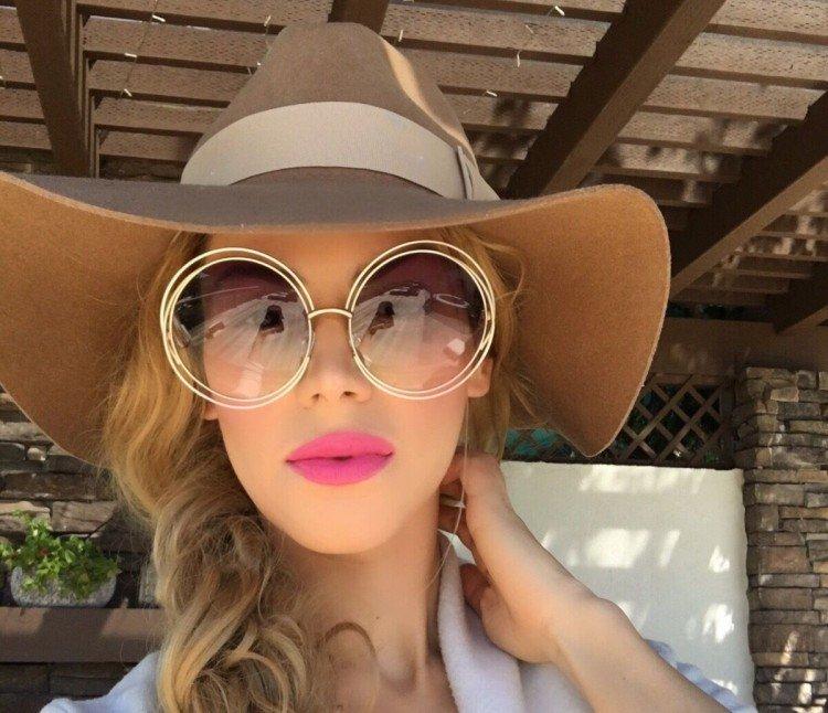 Модные женские солнцезащитные очки 2021 - фото