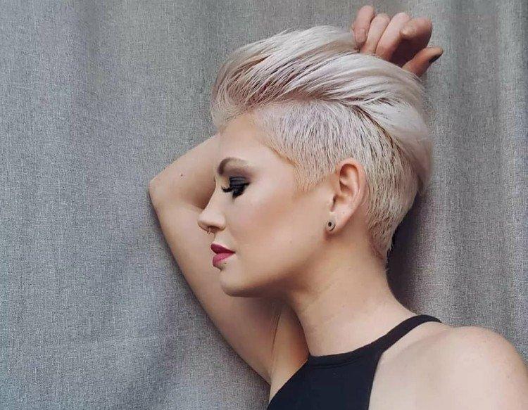 Модные женские стрижки 2021 - фото и идеи