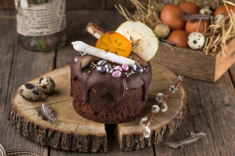 Шоколадный пасхальный кулич