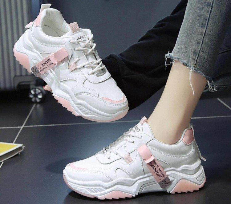 Женские кроссовки, весна-лето 2021 - фото и идеи