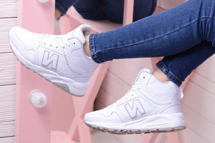 Высокие кроссовки