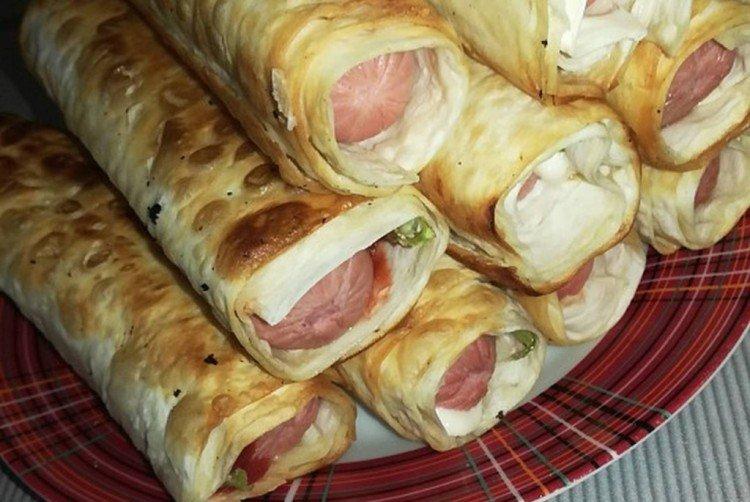 Сосиски с болгарским перцем в лаваше