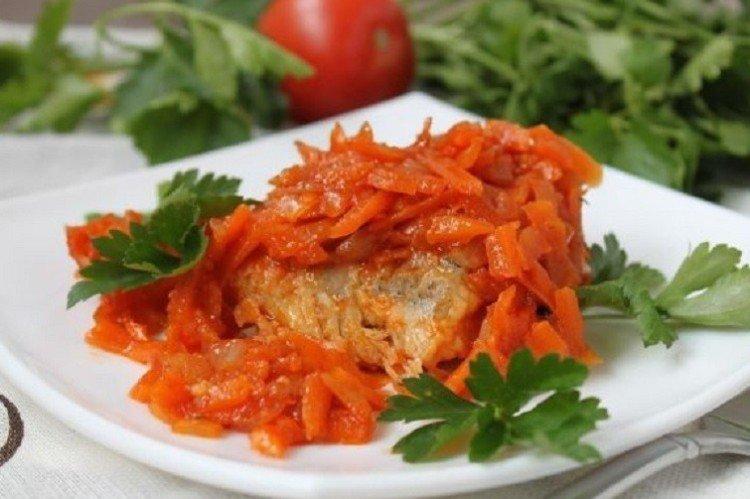 Рыба под томатным маринадом