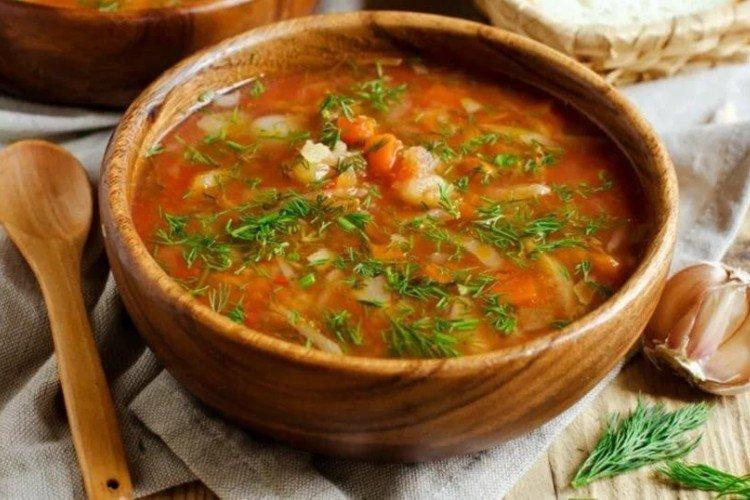 Суп со свининой и капустой