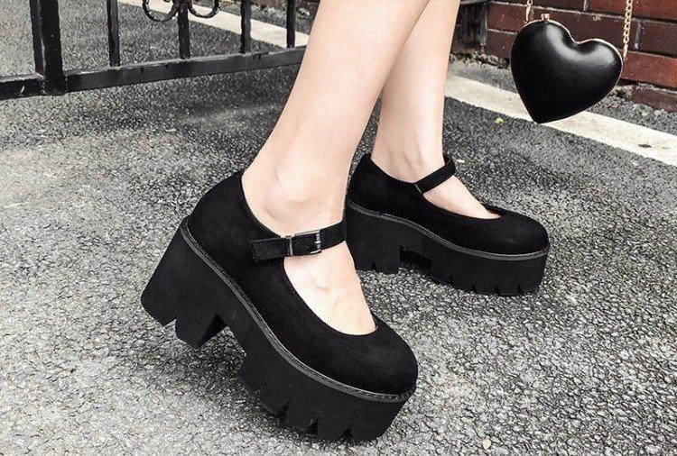 Туфли на массивной платформе